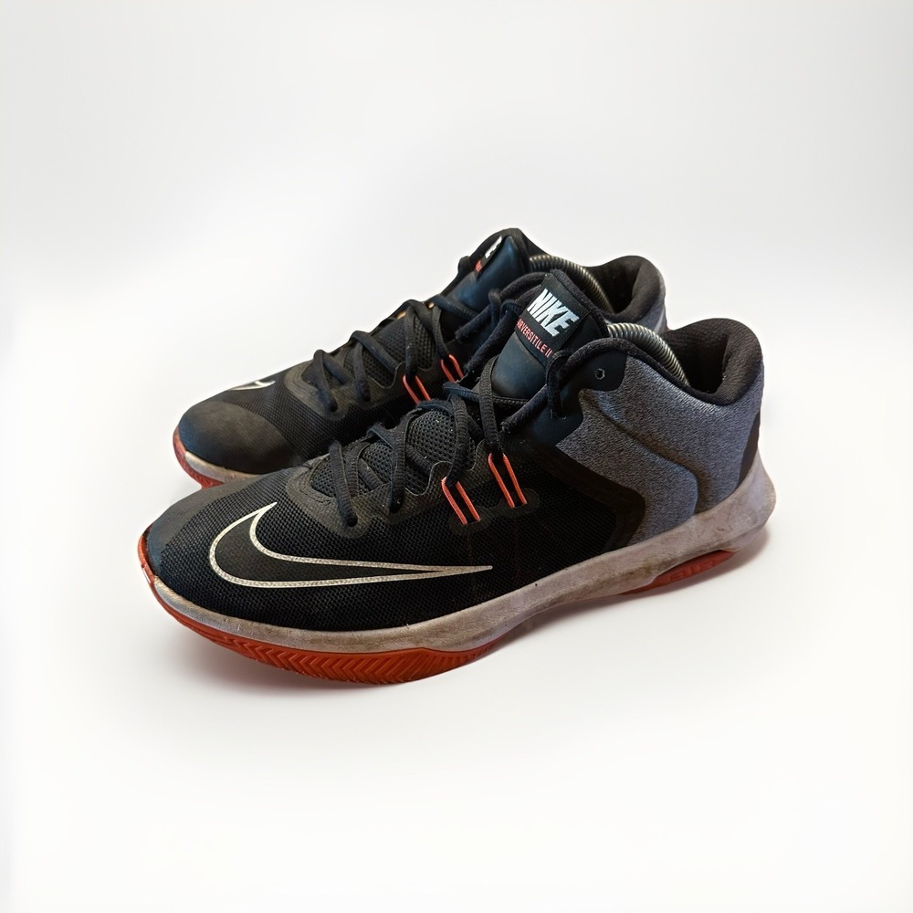 Nike Air Versitile II Basketball 921692-006 Black/Crimson Men's Size 10.5